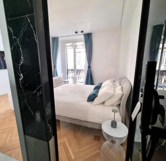 膳宿费 B And G San Babila Luxury In The Heart Of Milano   Design District