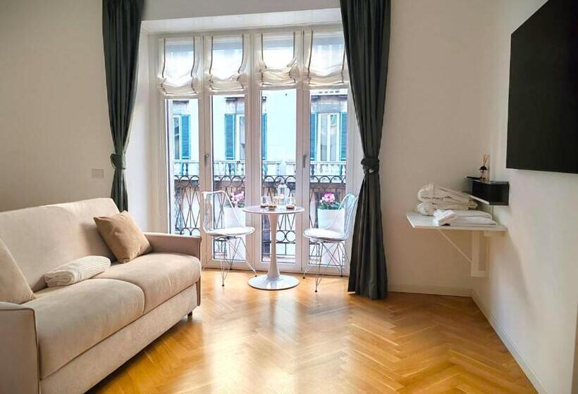 膳宿费 B And G San Babila Luxury In The Heart Of Milano   Design District