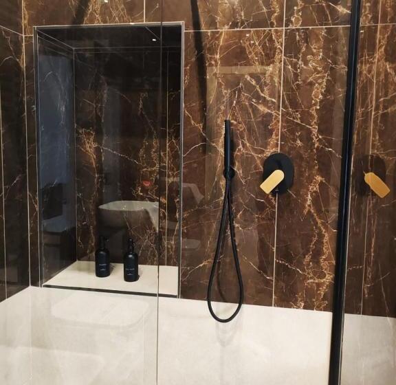 膳宿费 B And G San Babila Luxury In The Heart Of Milano   Design District