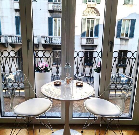 膳宿费 B And G San Babila Luxury In The Heart Of Milano   Design District