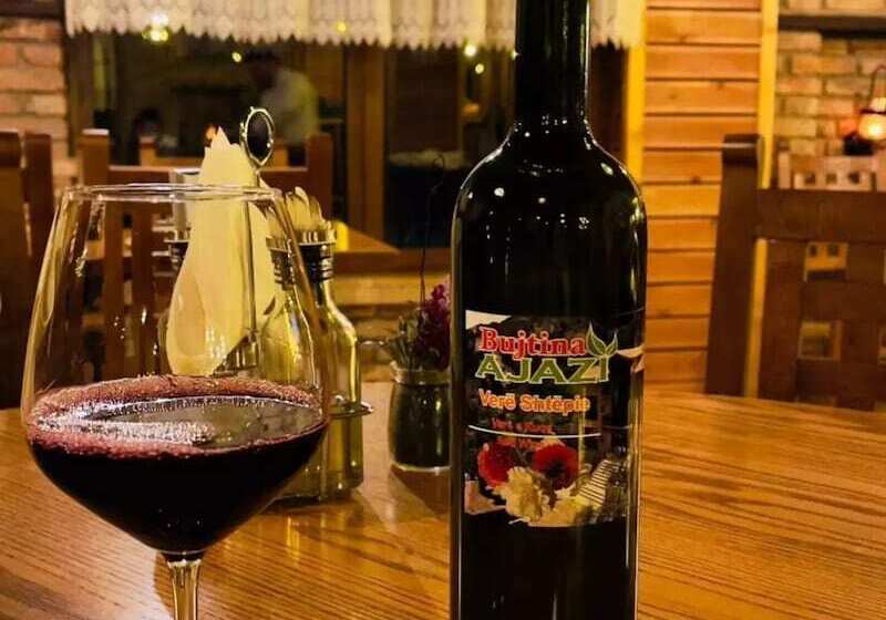 Пансион Bujtina Ajazi