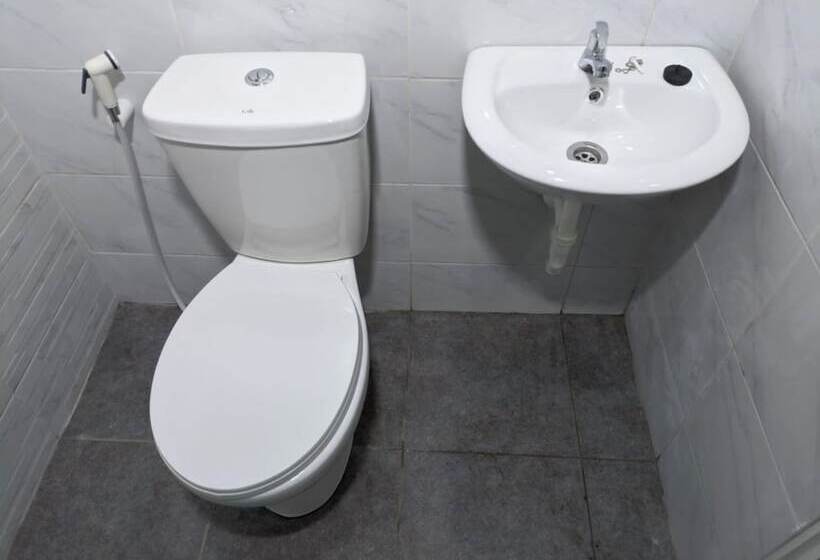 ペンション Desya Member Of Kingkost Syariah