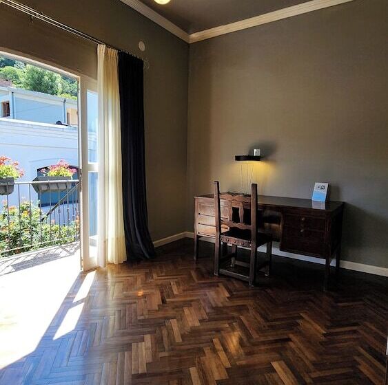 بنسيون El Cerquero, Guest House