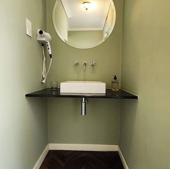 بنسيون El Cerquero, Guest House