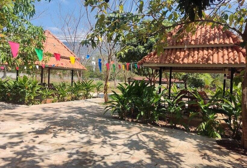 بنسيون Erawan Guesthouse