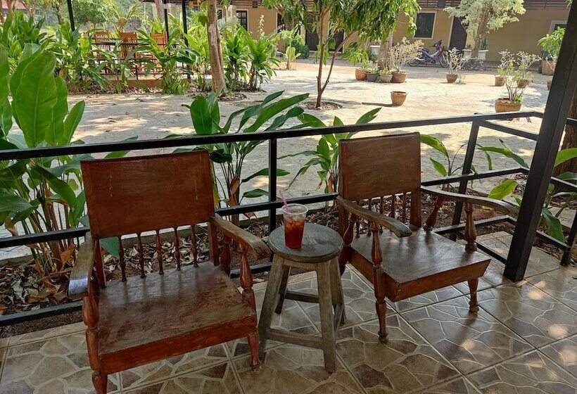 بنسيون Erawan Guesthouse