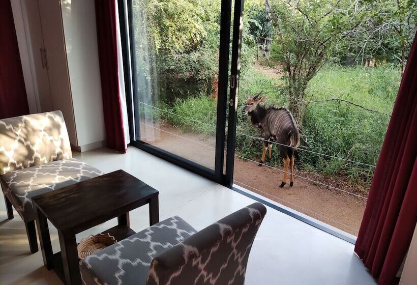 ペンション Gem In The Bush Lodge