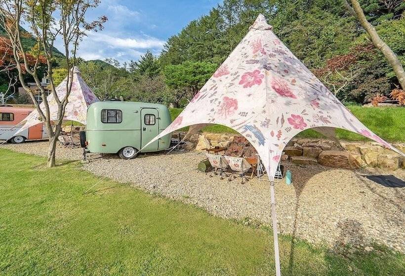 Pensão Geumsan Lalaland Caravan
