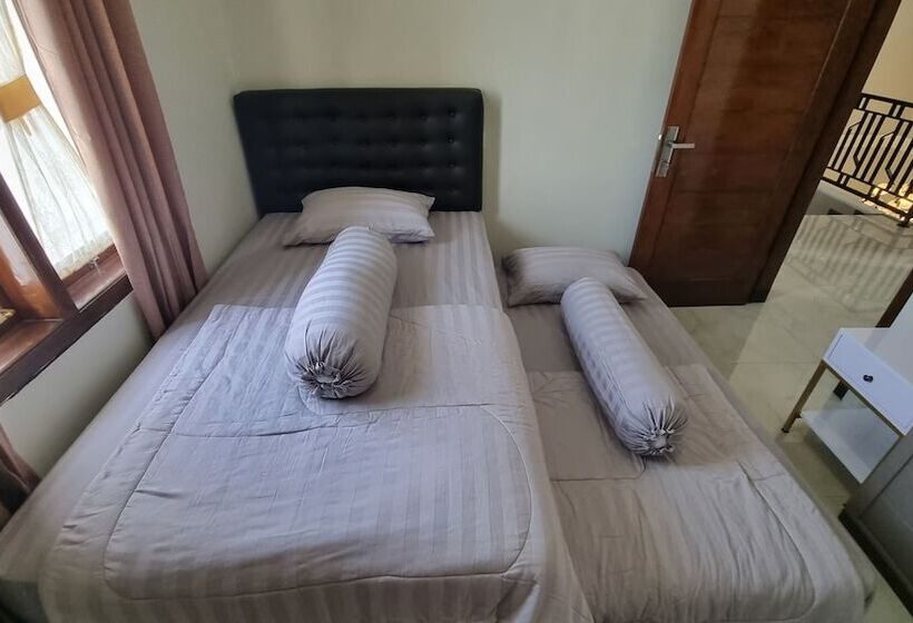 펜션 Oemah Wisata Ringinsari