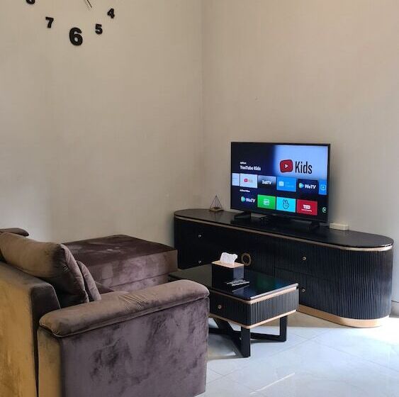 펜션 Oemah Wisata Ringinsari