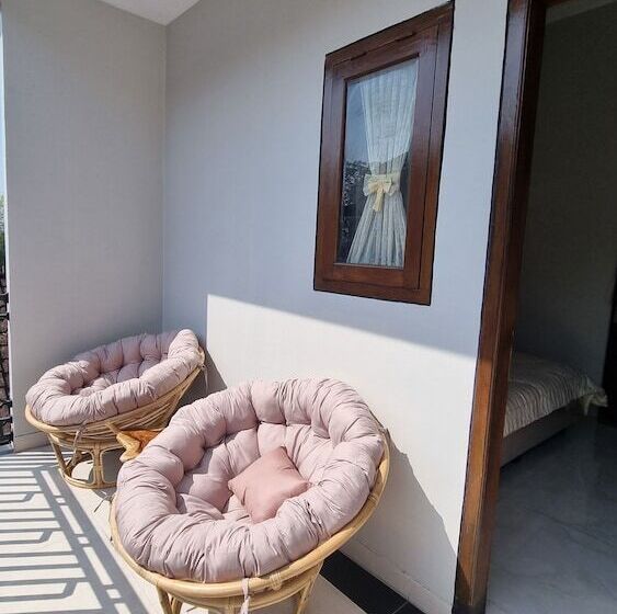 펜션 Oemah Wisata Ringinsari