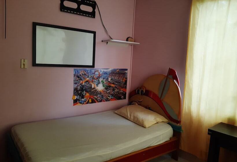 ペンション Posada Mirny