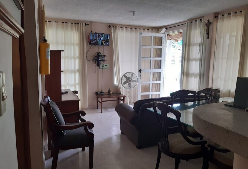 ペンション Posada Mirny