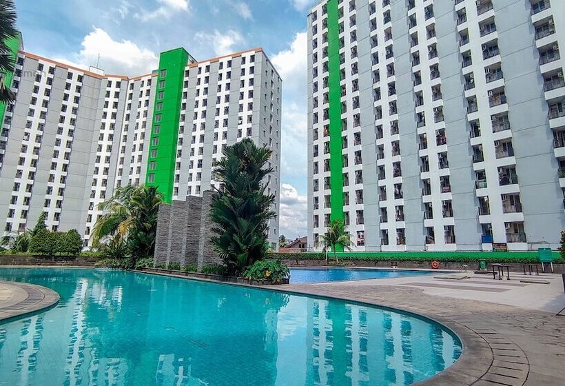 بنسيون Ruang Nyaman At Apartment Greenlake View