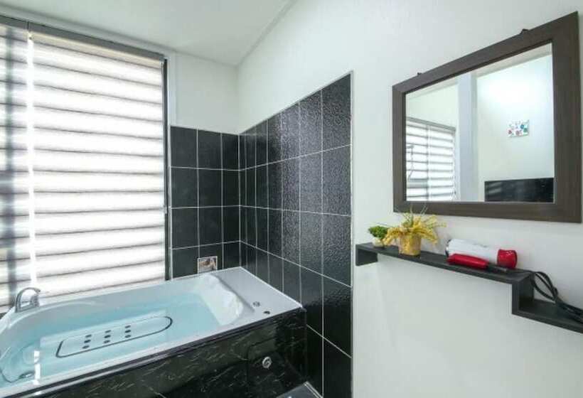 Pensiune Taean Hue Place Pool Villa