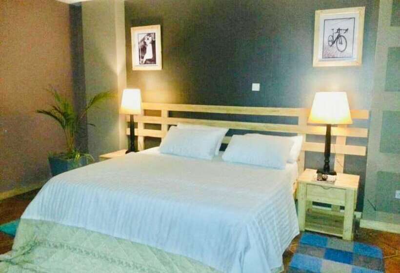 پانسیون The Greenville Home