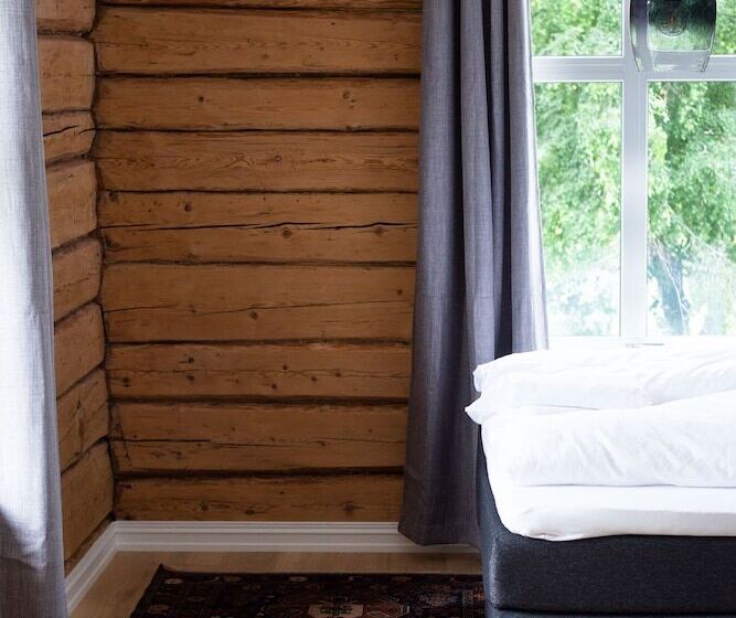 بنسيون Trugstad Gård