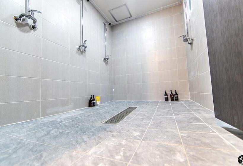 Pensão Yangyang Yoloha Surfhouse