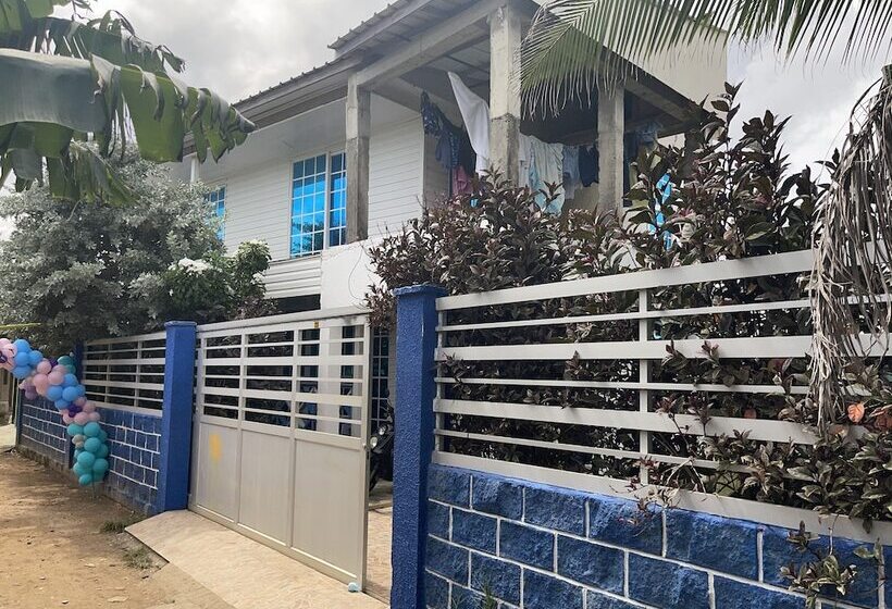 ペンション Yurys Places