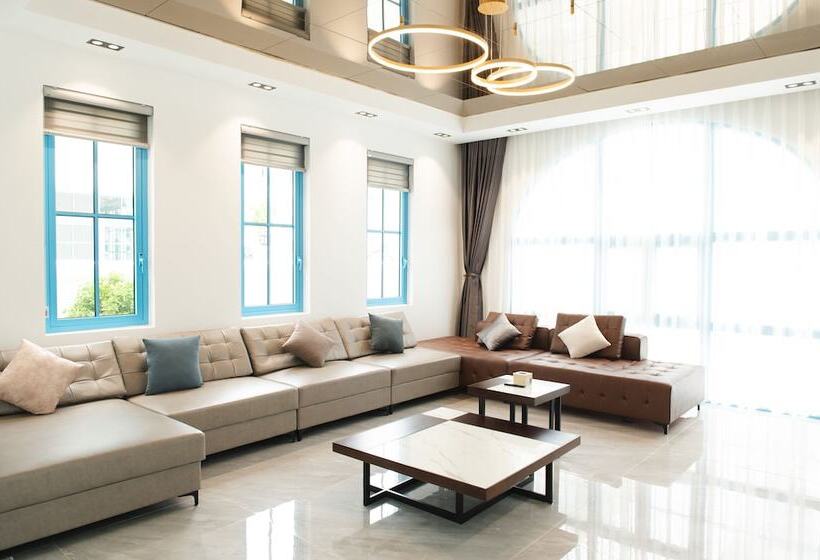 استراحتگاه Sun Grand Feria