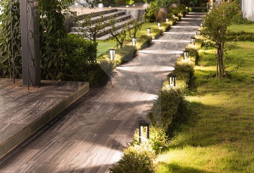 استراحتگاه Sun Grand Feria