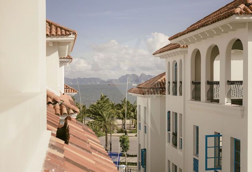 استراحتگاه Sun Grand Feria