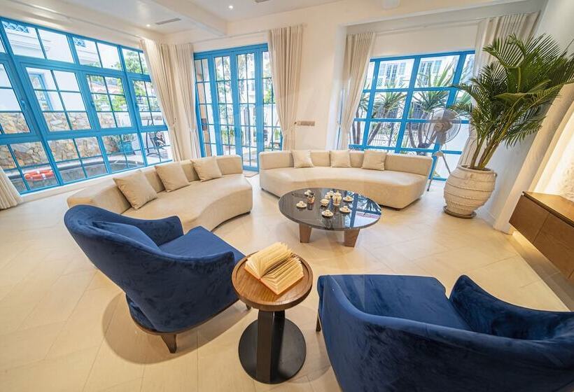 استراحتگاه Sun Grand Feria