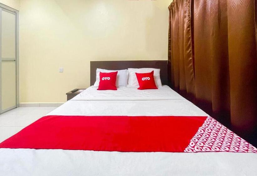 Safari Hotel Lumut By Oyo