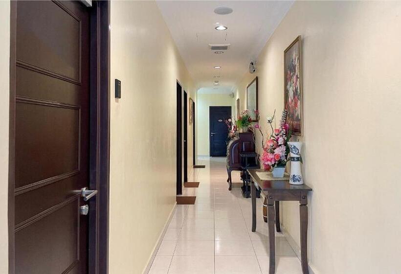 Safari Hotel Lumut By Oyo