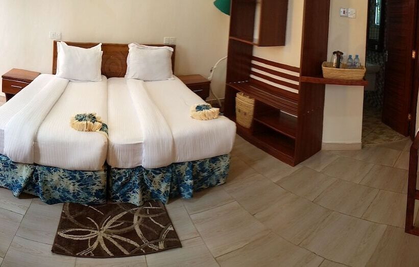 Sandmark Hotel Serengeti