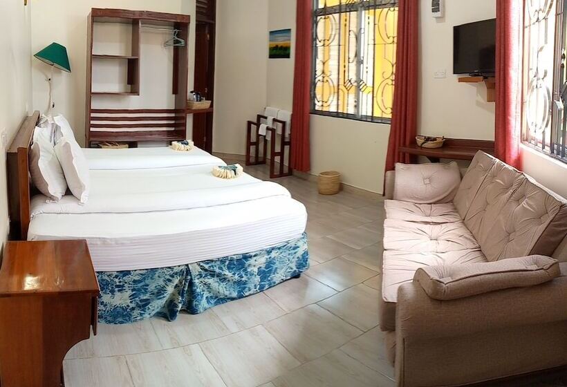 Sandmark Hotel Serengeti