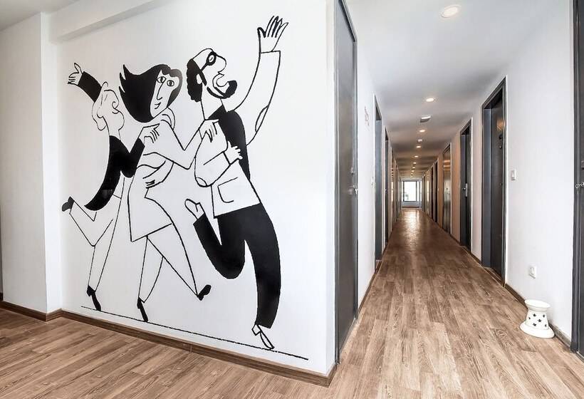 Spot On 92028 Hotel Surya Near Pelabuhan Gilimanuk