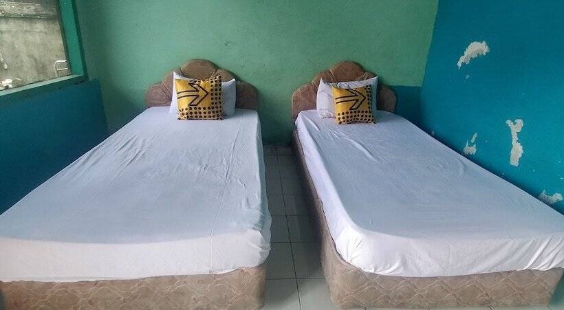 Spot On 92368 Hotel Erkas