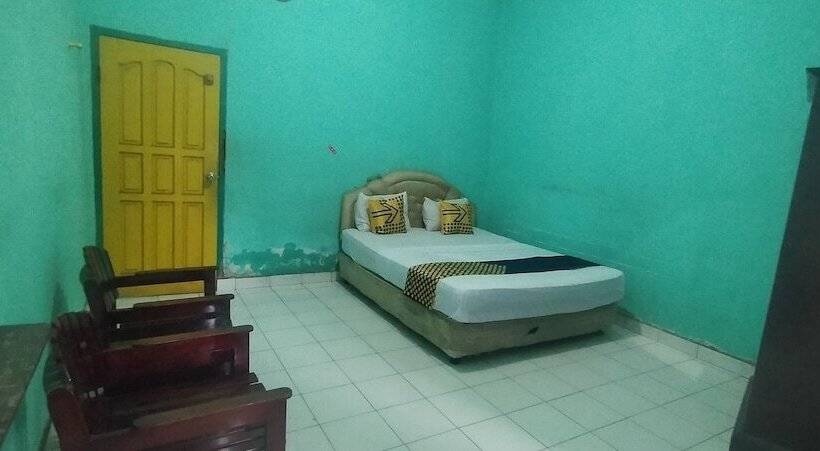 Spot On 92368 Hotel Erkas