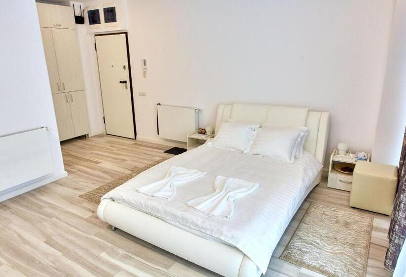 Studio Bel Air Lotus