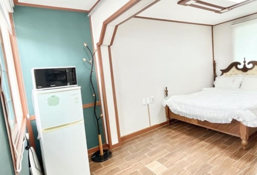 Taean Kkotjibada Sketch Pension