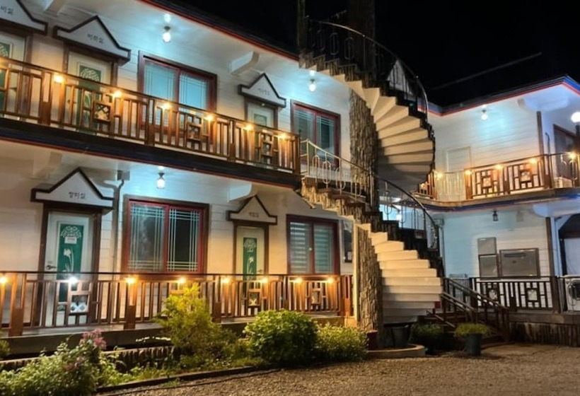 Taean Kkotjibada Sketch Pension