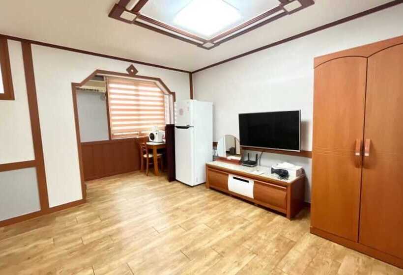 Taean Kkotjibada Sketch Pension