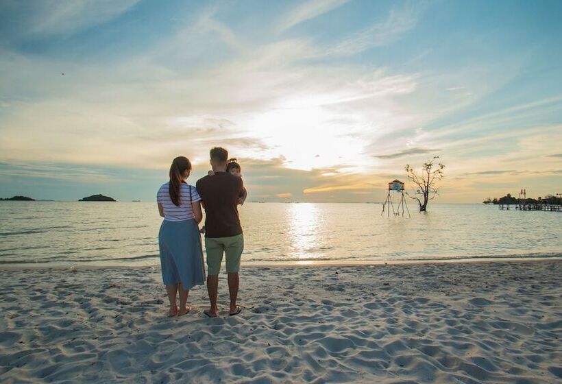 Viovio Beach & Resort