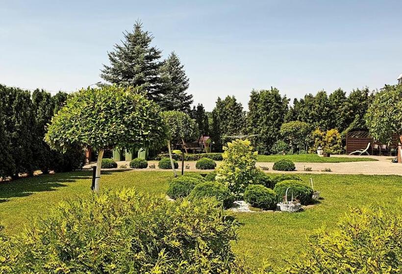 Отель Agro Nad Stawem