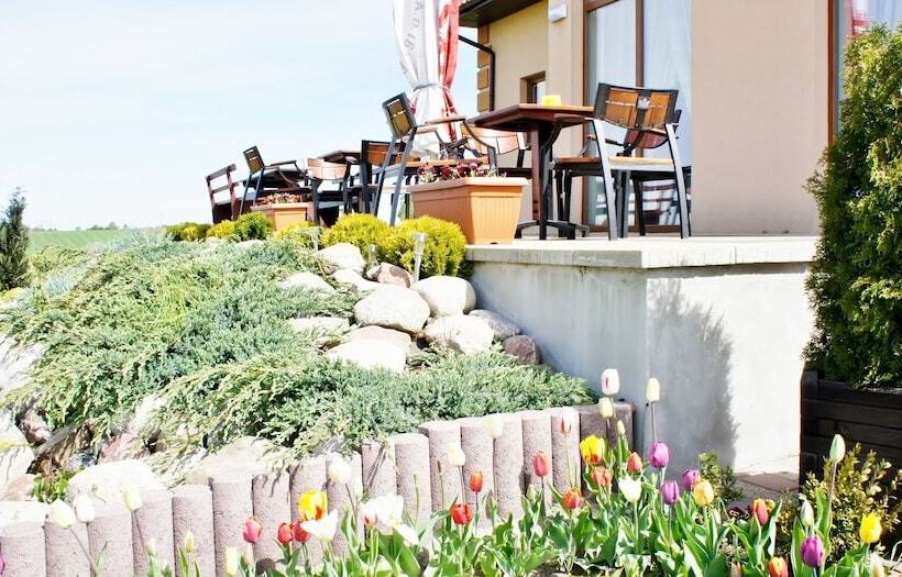 Отель Agro Nad Stawem