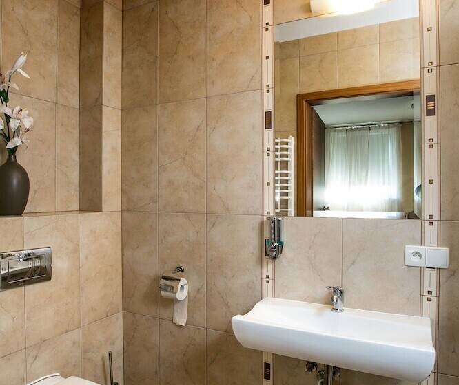 Отель Agro Nad Stawem