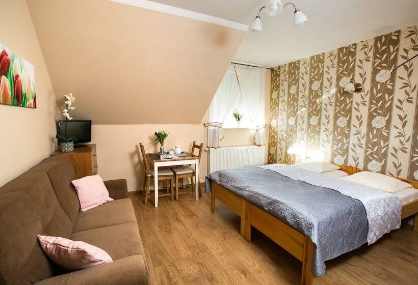 Отель Agro Nad Stawem