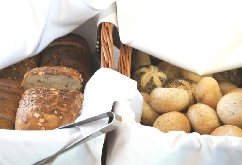 هتل Amazonka Conference And Spa