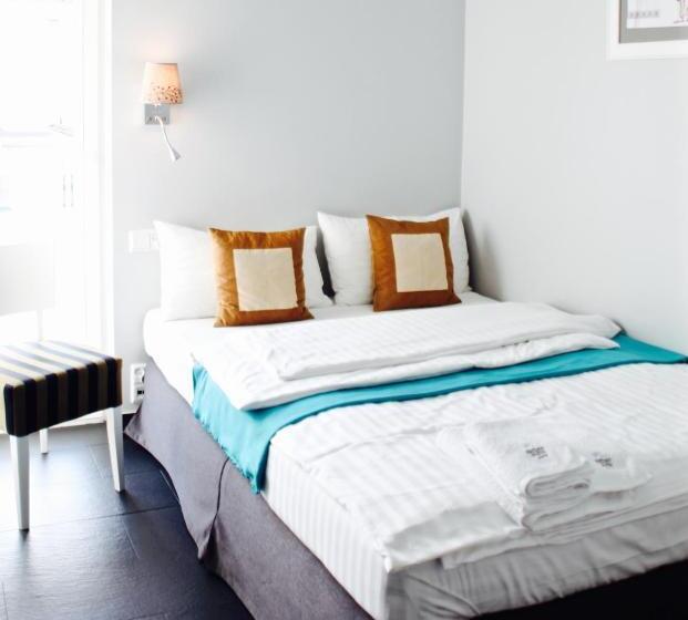 בית מלון כפרי Amber Suite   Adults Only