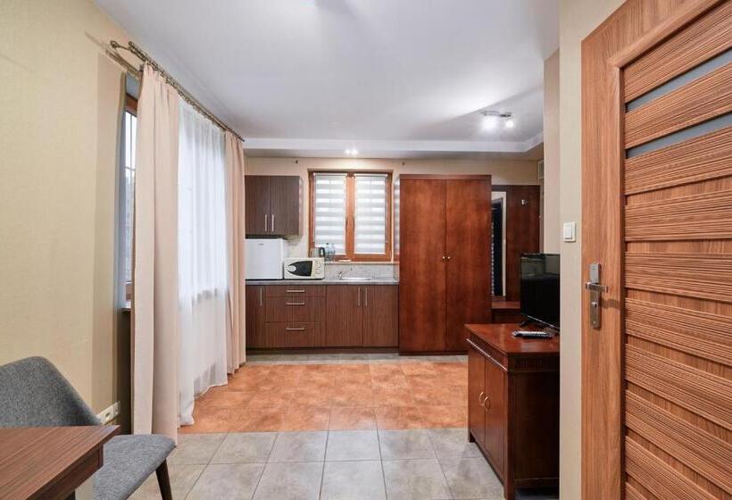 هتل Artis Dom Gościnny