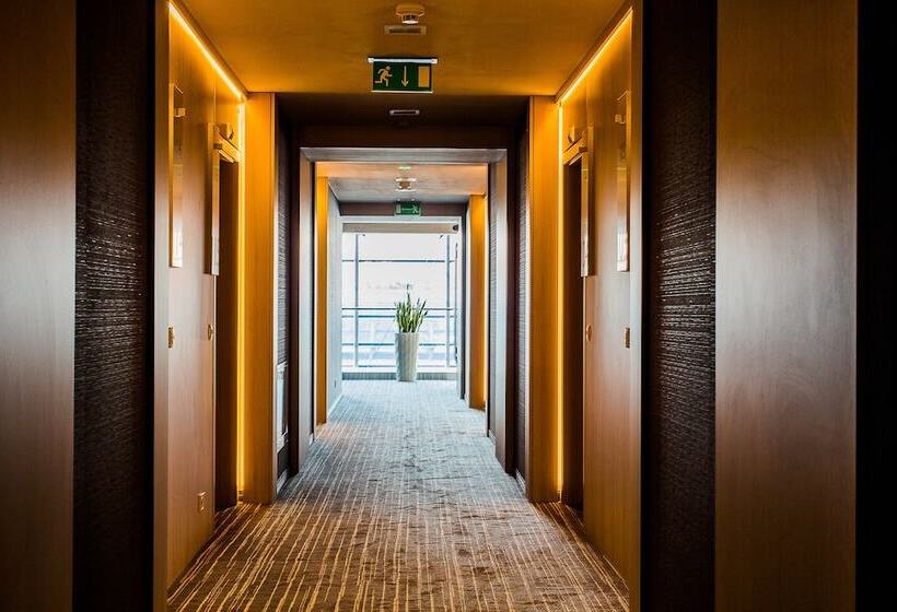 בית מלון כפרי Astone Conference & Spa