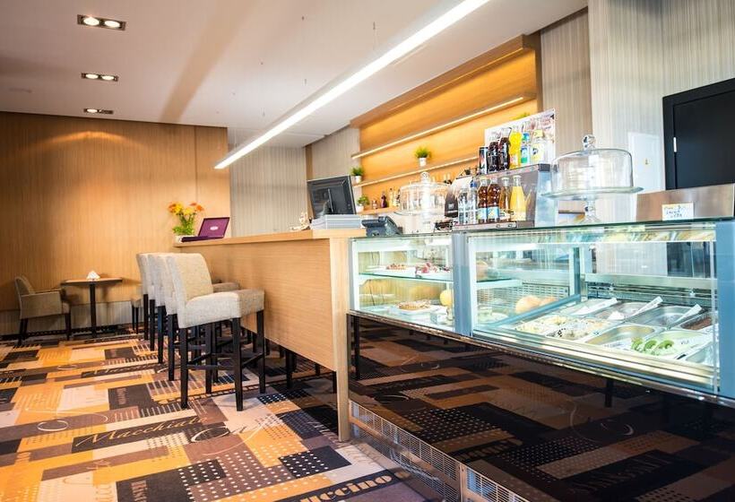 Отель Atrium Apartamenty