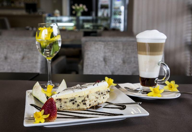 Отель Atrium Apartamenty