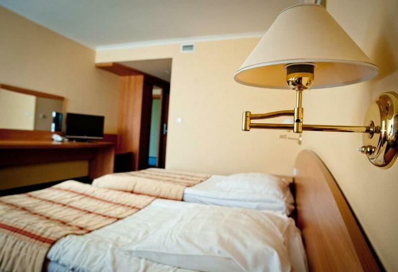 בית מלון כפרי Atut W Licheniu